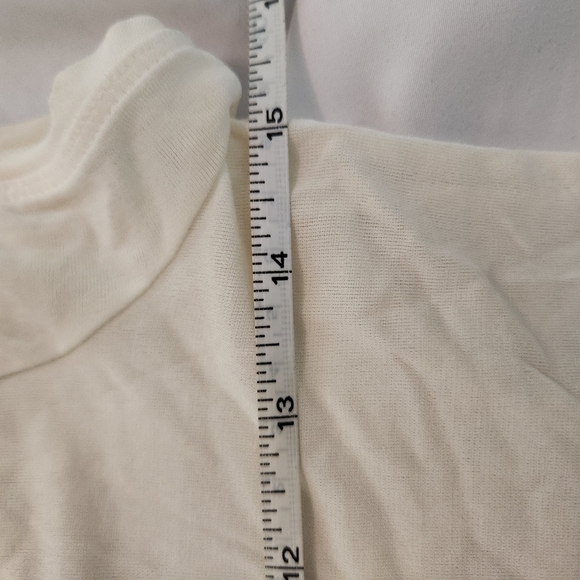 Giorgio Armani White Short Sleeve Tee Mesh silk Fashion Designer Layer - Picture 7 of 9